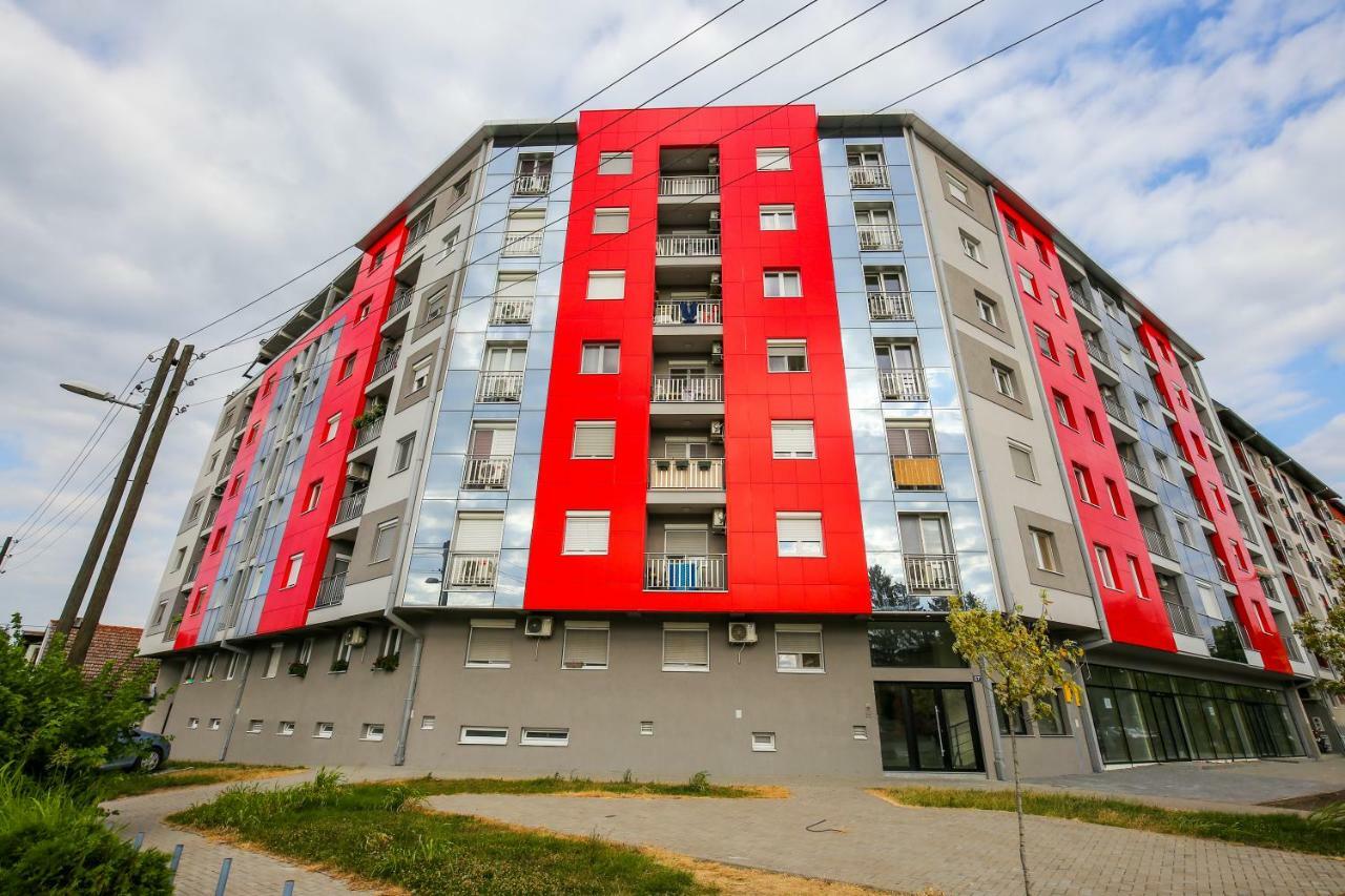 Manirosi 2 Apartman Subotica Exteriér fotografie