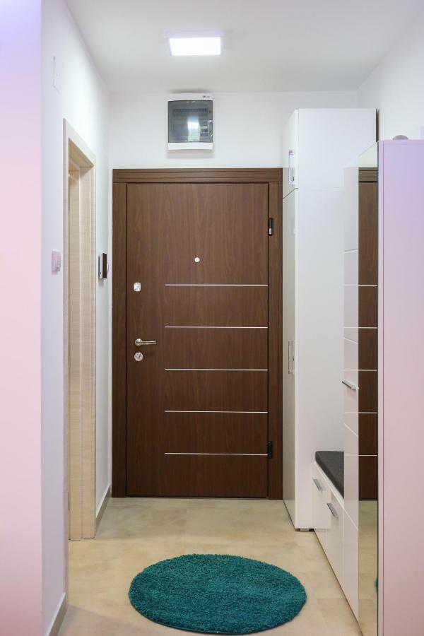 Manirosi 2 Apartman Subotica Exteriér fotografie